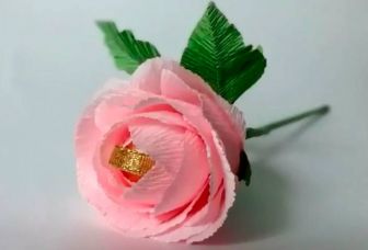 roza iz bumagi